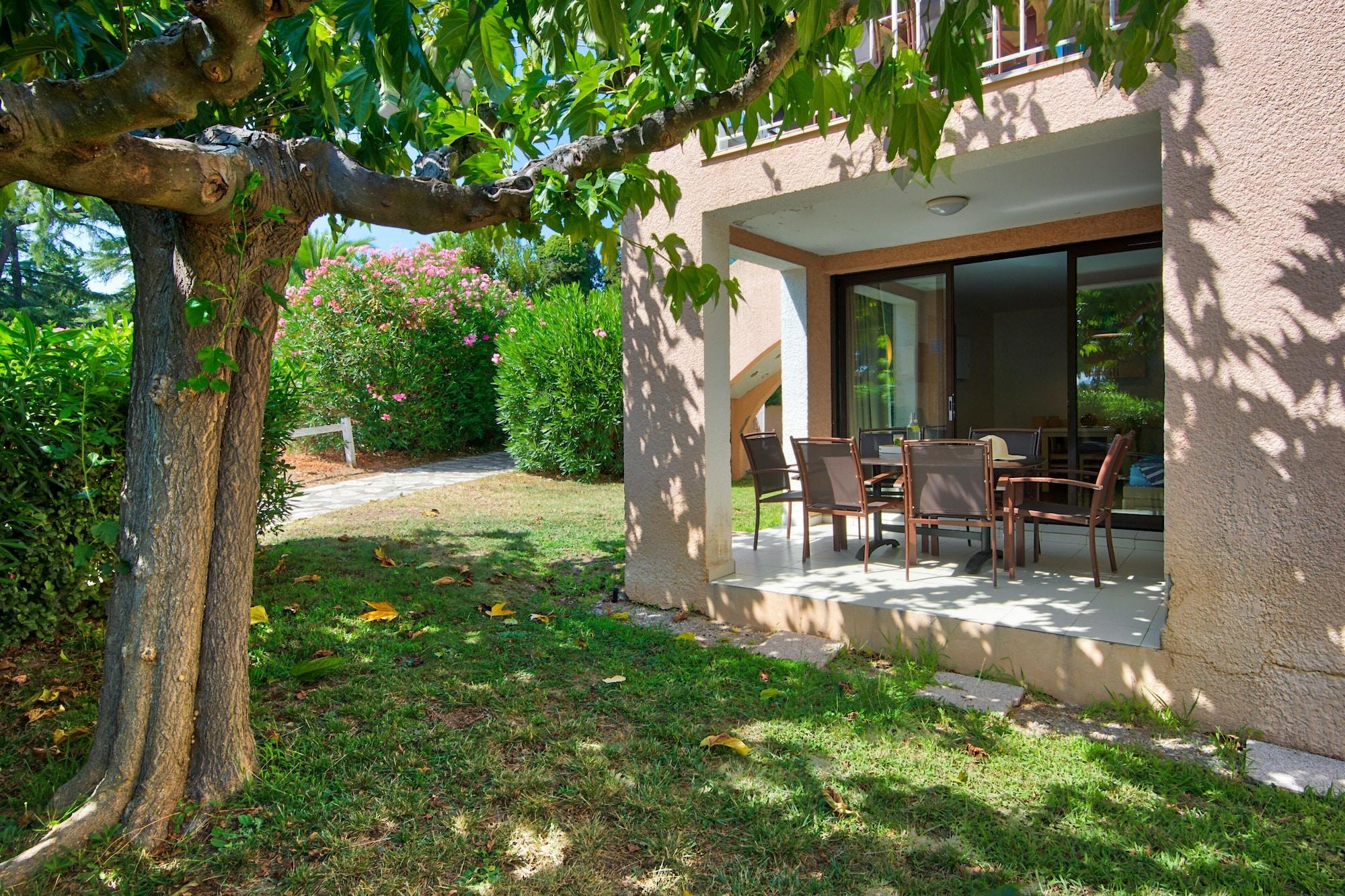 Residence Pierre & Vacances Les Parcs De Grimaud Zewnętrze zdjęcie